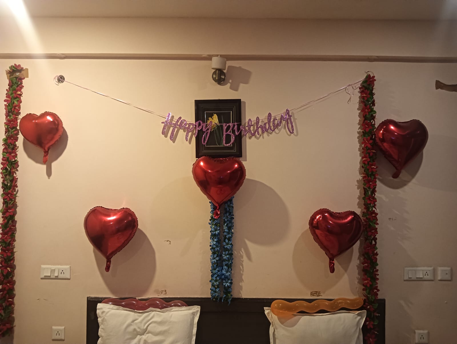Couple-friendly Room & Decor - Book Now